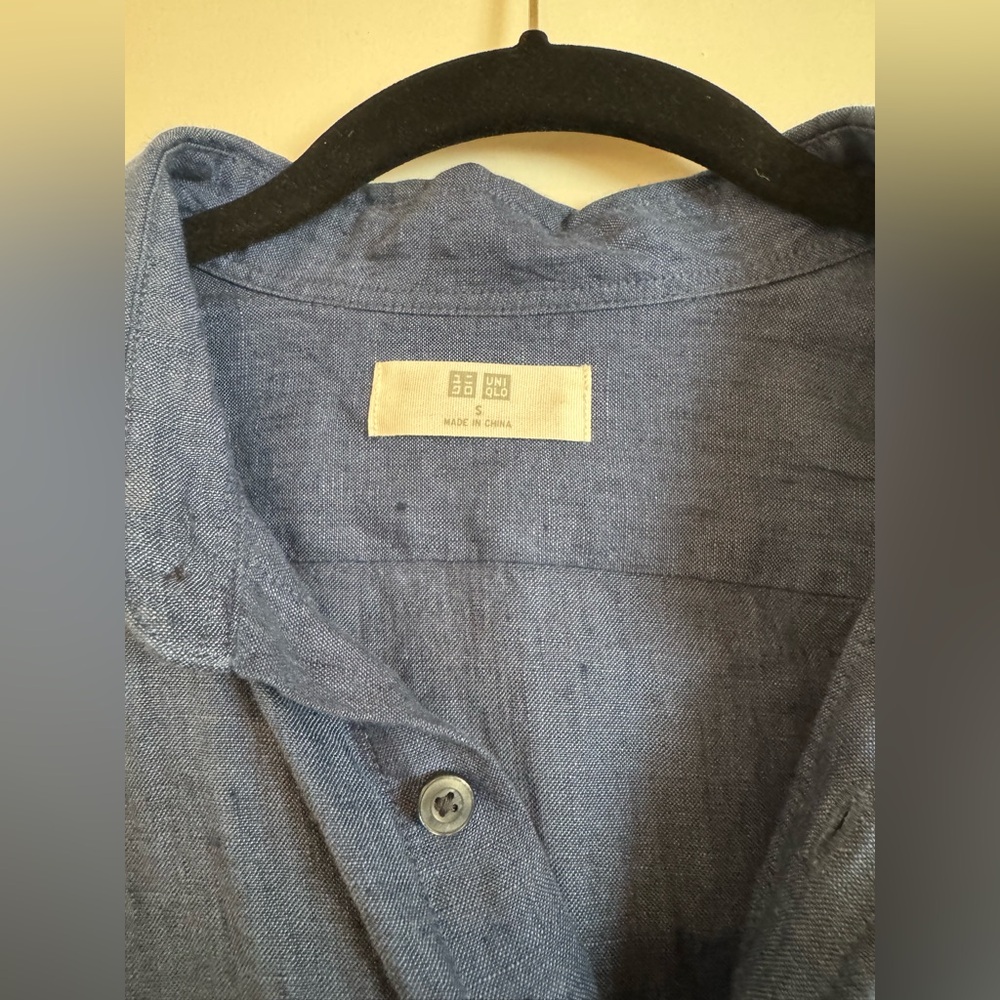 Uniqlo Navy Blue 100% Linen Button-Up Shirt - Picture 2 of 4
